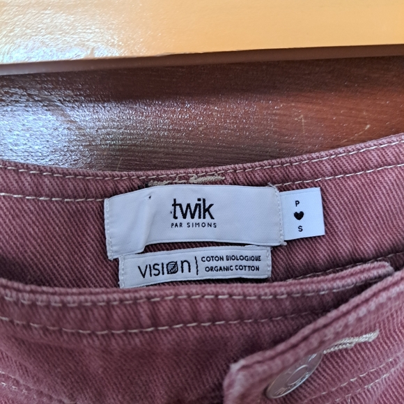 Twik Organic Cotton Cargo Pants | Burgundy | High Waist | Petite Small - Picture 6 of 10